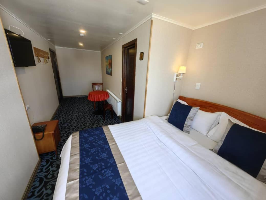 Hotel Vista Mar بويرتو مونت المظهر الخارجي الصورة